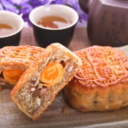 香港荣华 蛋黄五仁月饼 740g (#501)